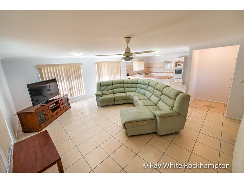 10 Van Haeren Street, Kawana, QLD 4701
