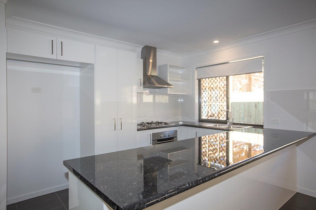 8 Firetail Street, Deebing Heights, QLD 4306