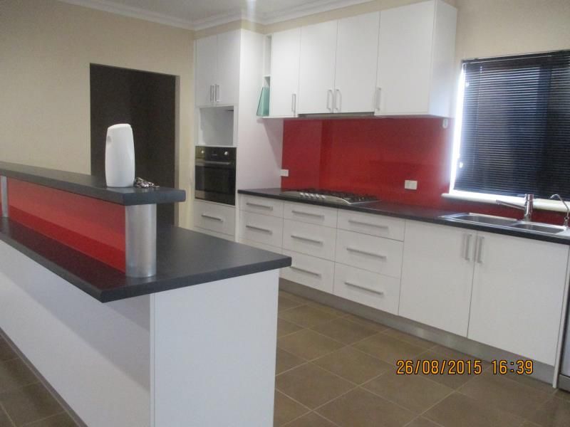 10 Brolga Meander, Nickol, WA 6714