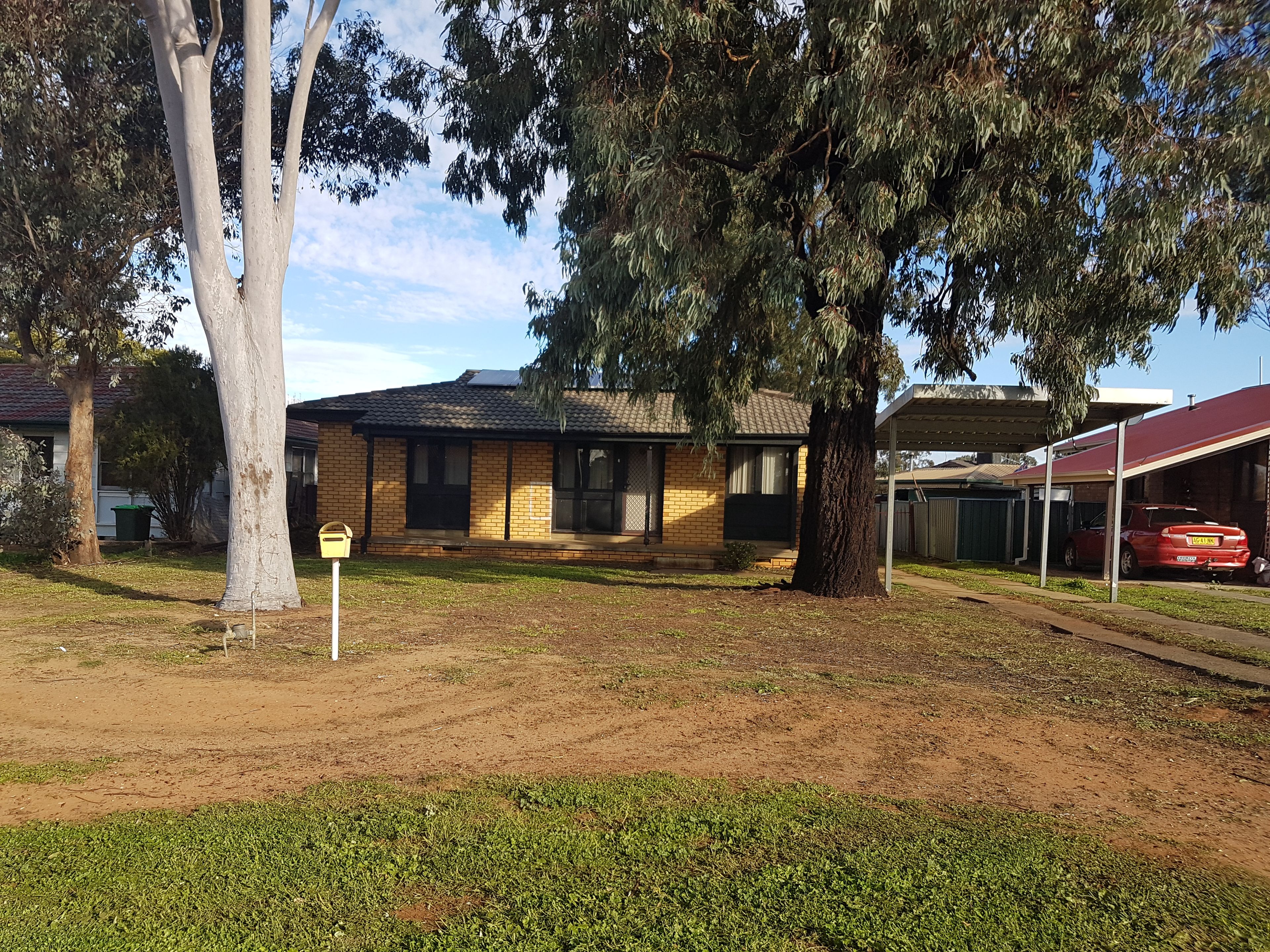 32 Cedar Crescent