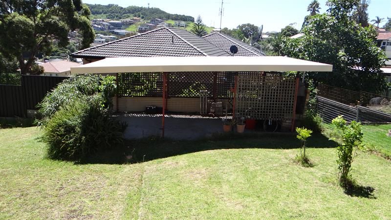 6 Noble Parade, Lake Heights, NSW 2502