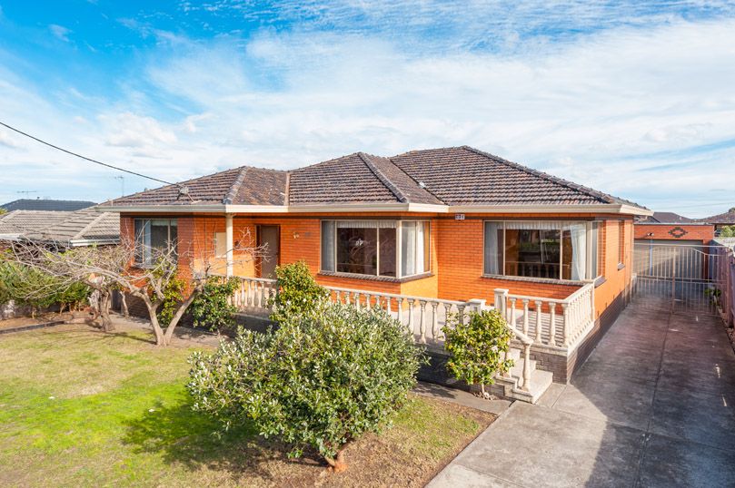 129 McFadzean Avenue, Reservoir, VIC 3073
