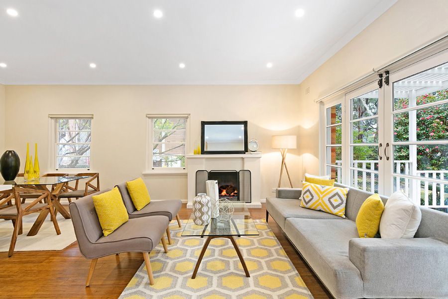 10 Pentecost Avenue, St Ives, NSW 2075