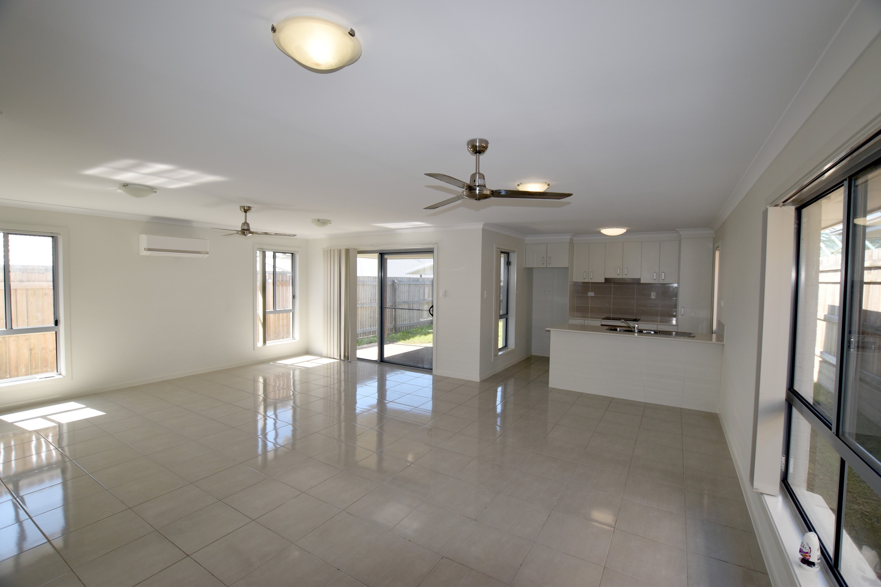 23 Oystercatcher Road, Kirkwood, QLD 4680
