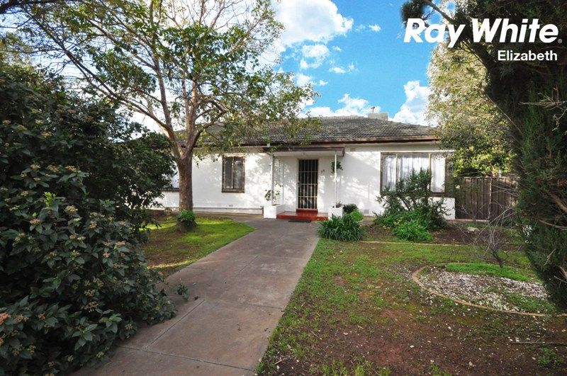 39 Coppleridge Drive, Elizabeth Vale SA 5112
