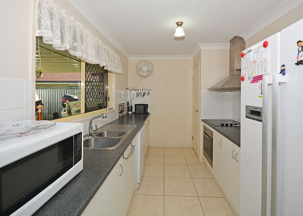 6 Isis Court, Eli Waters, QLD 4655