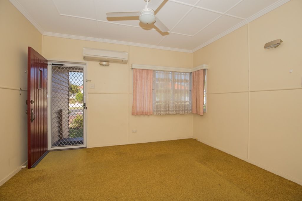 194 Cracknell Road, Tarragindi, QLD 4121