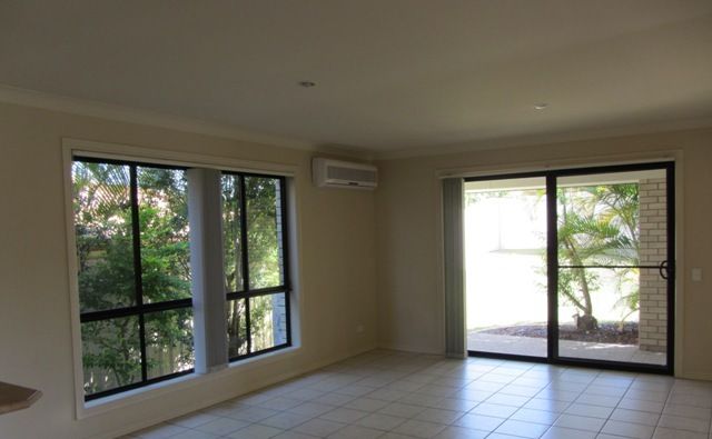 12 Kite Circuit, Arundel, QLD 4214