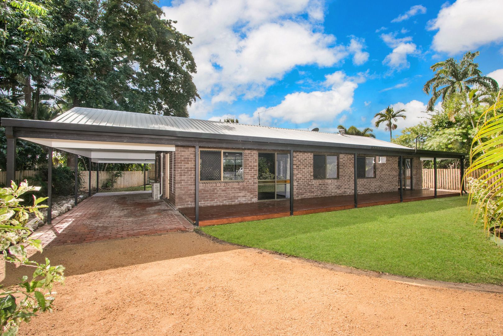 2 Conch Close, Trinity Beach, QLD 4879