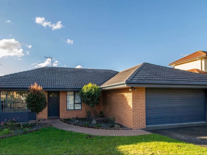 32 Earnslaw Crescent, Clover Park, Manukau City