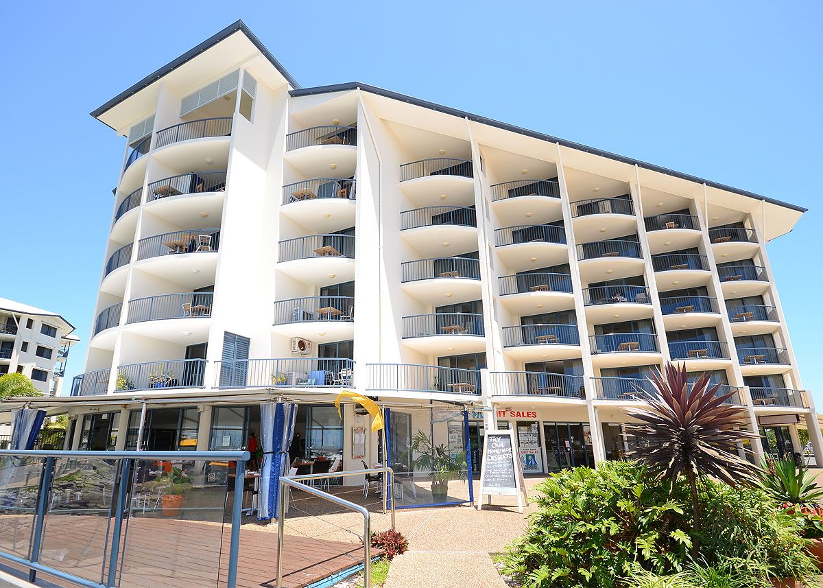 Unit 110 and 111 Mantra Resort, Buccaneer Drive, Urangan, QLD 4655