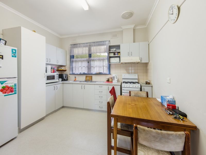 5 Eton Court, Frankston, VIC 3199