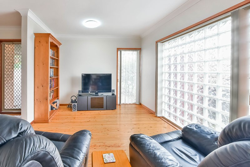 12 Blackbutt Avenue, Bradbury, NSW 2560