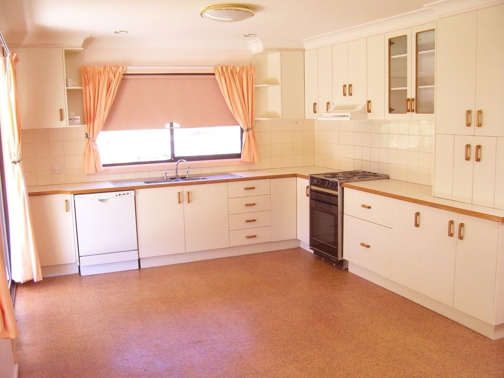 13 William Street, PARKES, NSW 2870