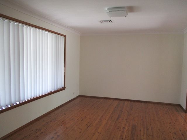 14 Birch Place, Kirrawee, NSW 2232