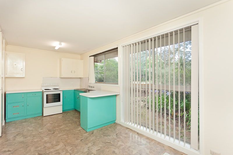 6 Molloy Crescent, Cook, ACT 2614