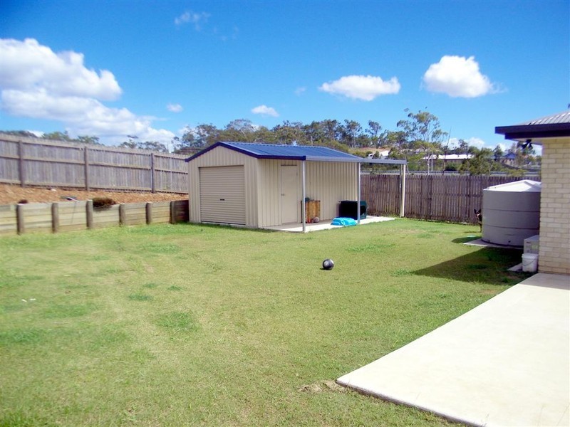 50 Skyline Drive, New Auckland, QLD 4680