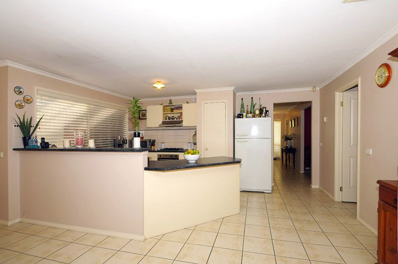 5 Delatite Way, Skye, VIC 3977