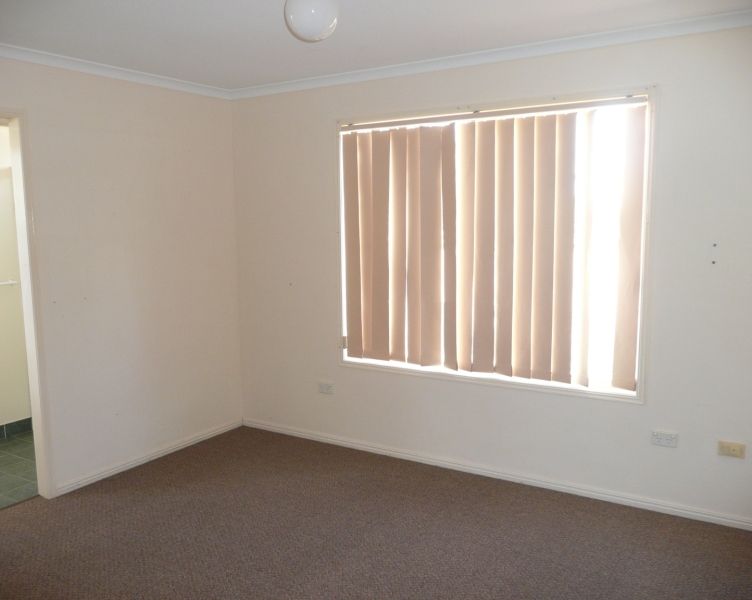 160 Wren Street, Longreach, QLD 4730