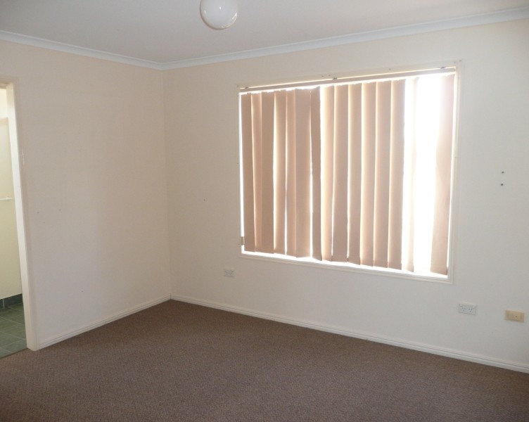 160 Wren Street, Longreach, QLD 4730