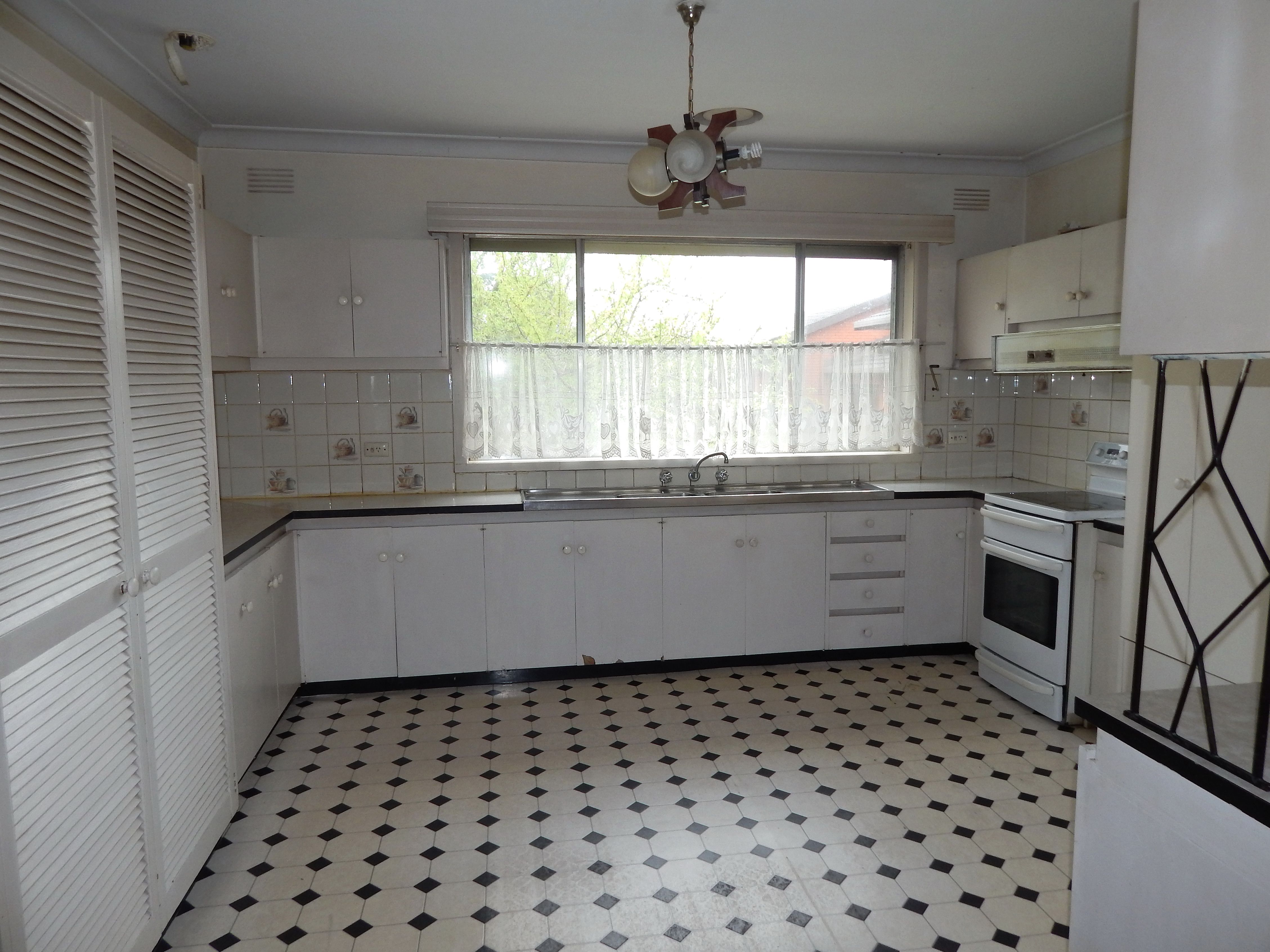 18 View Street, Reservoir, VIC 3073