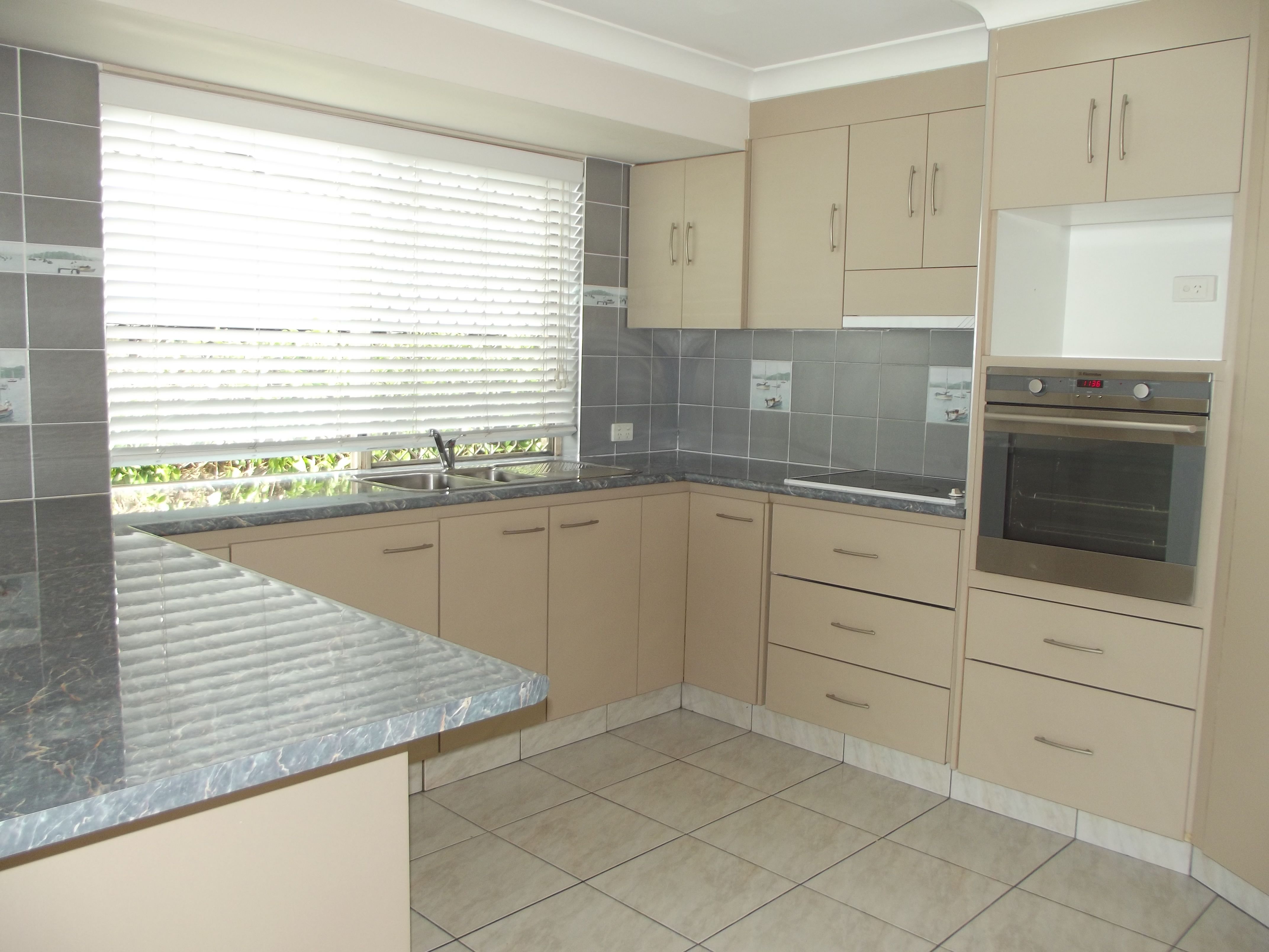 69 Cassowary Drive, Burleigh Waters, QLD 4220