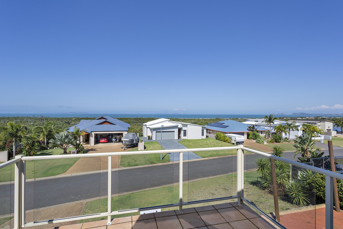 21 Miami Crescent, Pacific Heights, QLD 4703