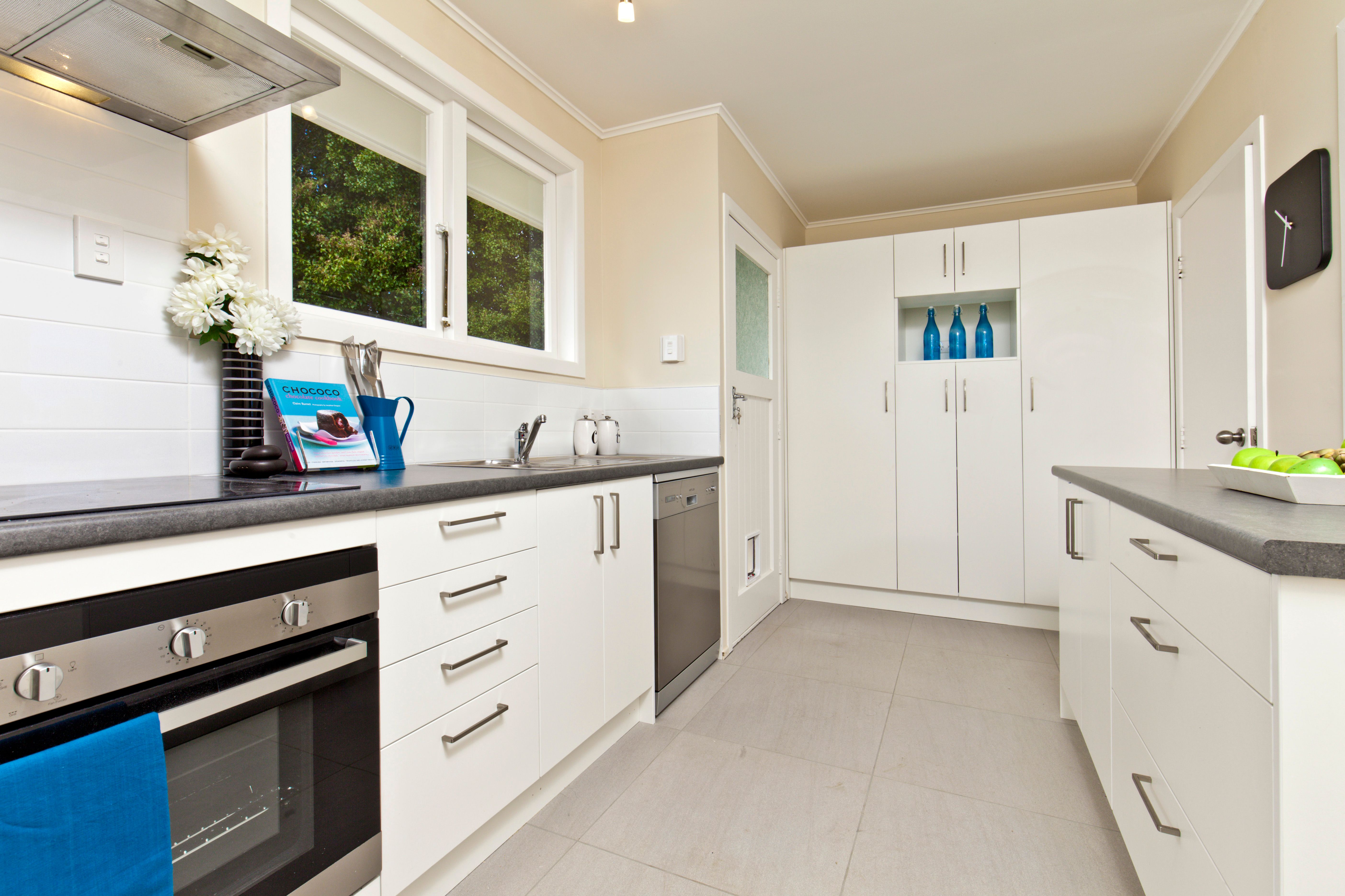 2/7 Vera Road, Te Atatu South, Waitakere City