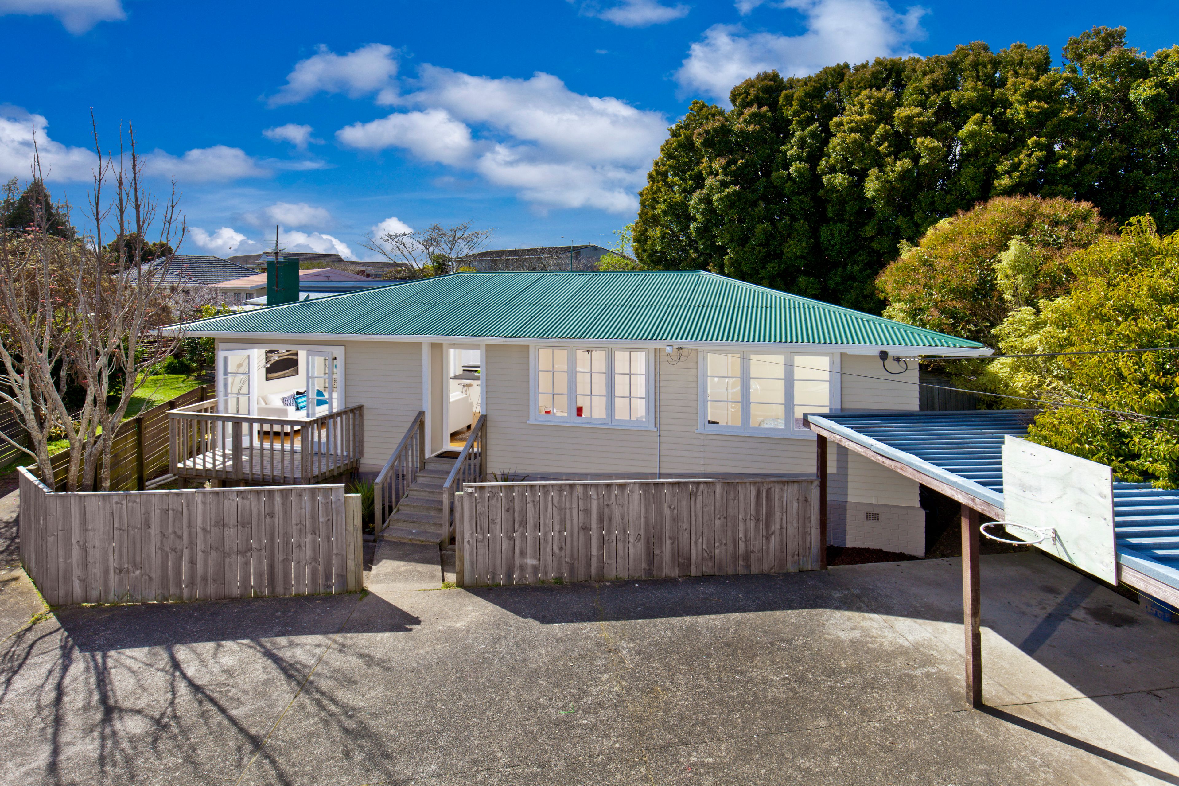 2/7 Vera Road, Te Atatu South, Waitakere City