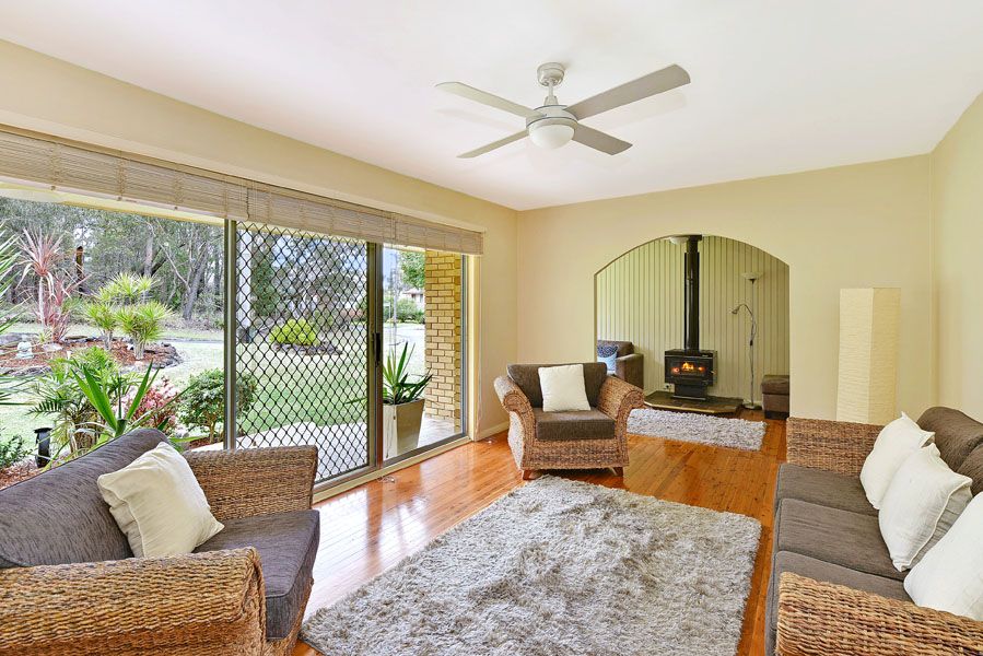 24 Meredith Avenue, Hornsby Heights, NSW 2077