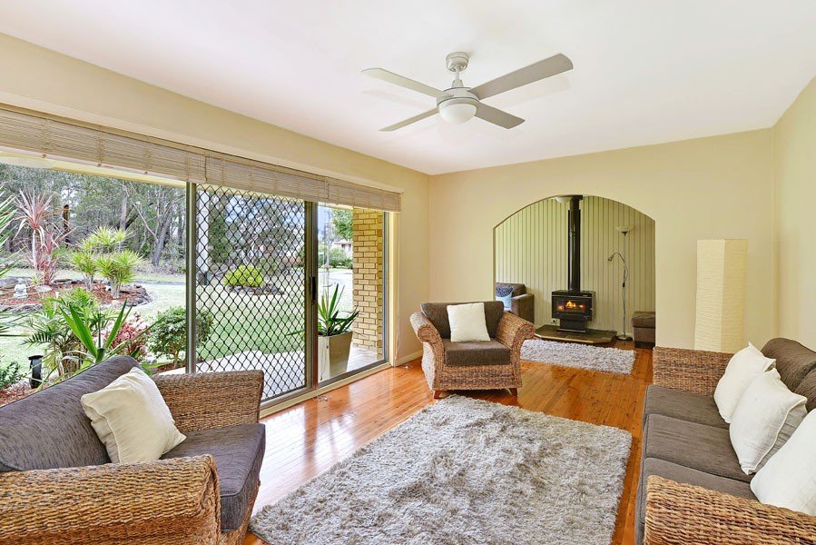 24 Meredith Avenue, Hornsby Heights, NSW 2077