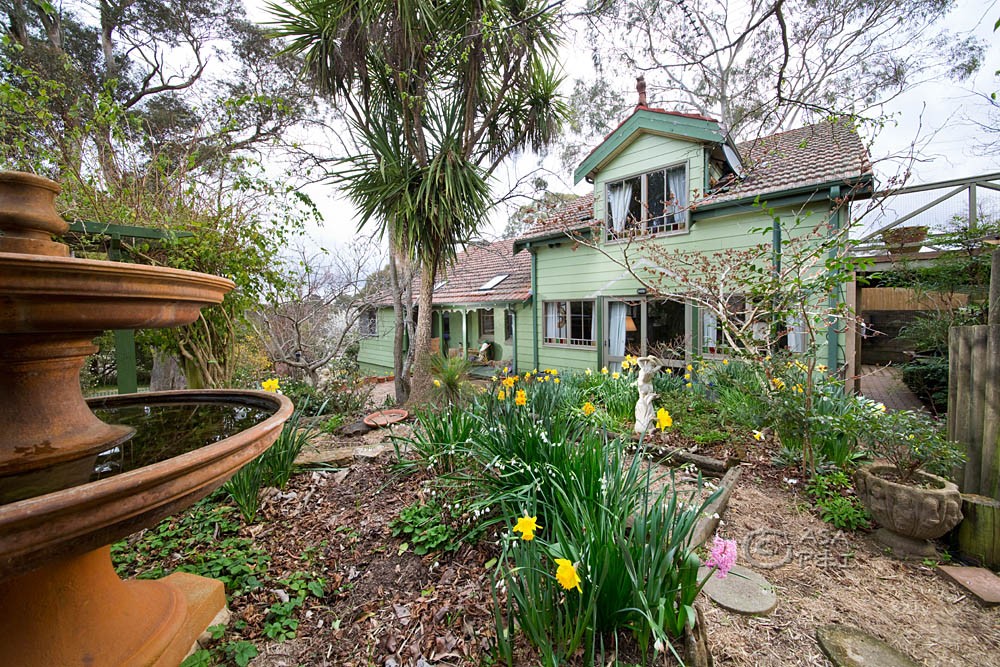 9-11 Thirroul Avenue, Blackheath, NSW 2785