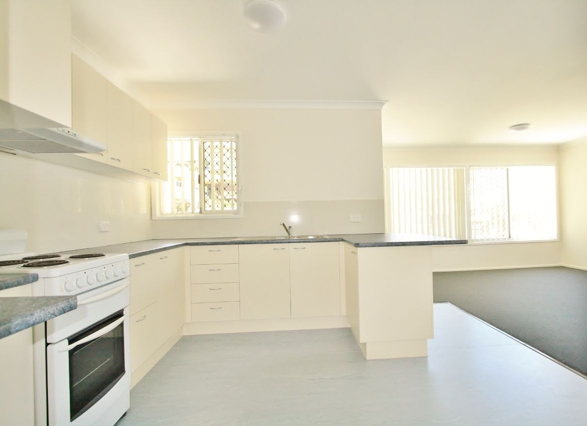 1/4 Alamine Street, Holland Park, QLD 4121
