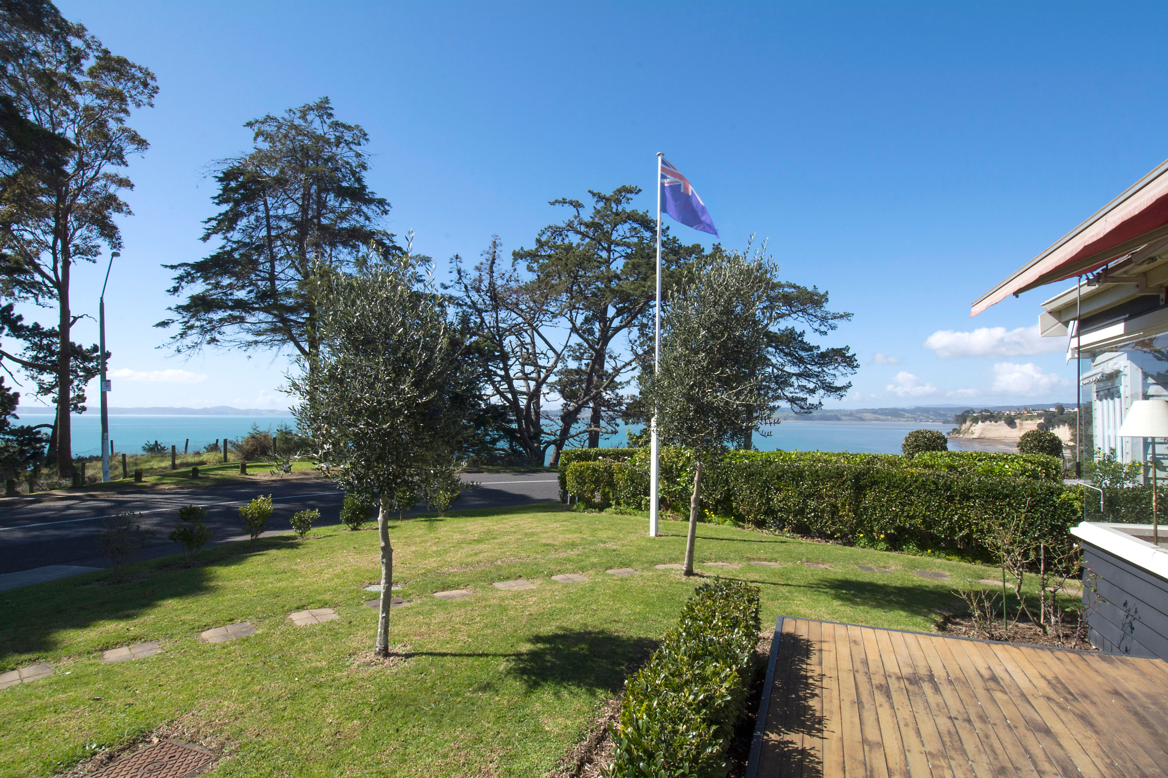 62 Marine Parade, Mellons Bay, Manukau City