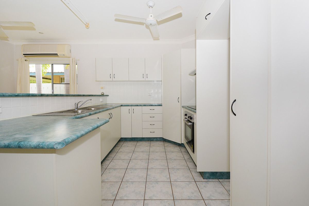 2/11 Shearwater Drive, Bakewell NT 0832
