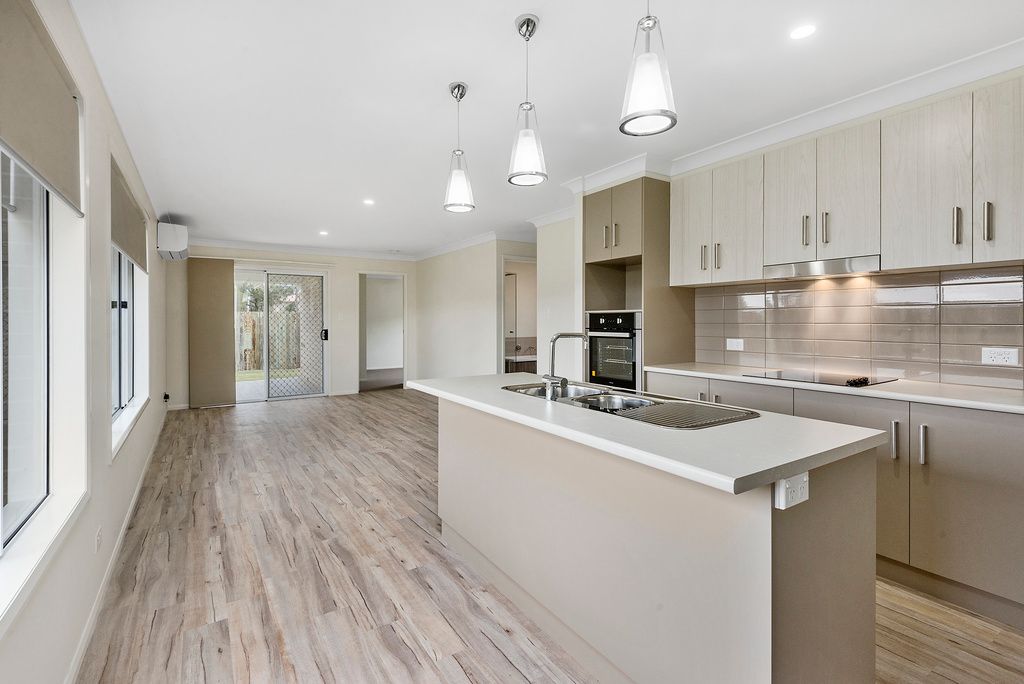 12 Orchard Lane, Glenvale, QLD 4350