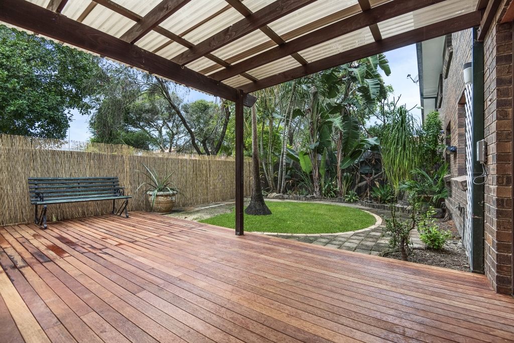 5 Galeen Drive, Burleigh Waters QLD 4220