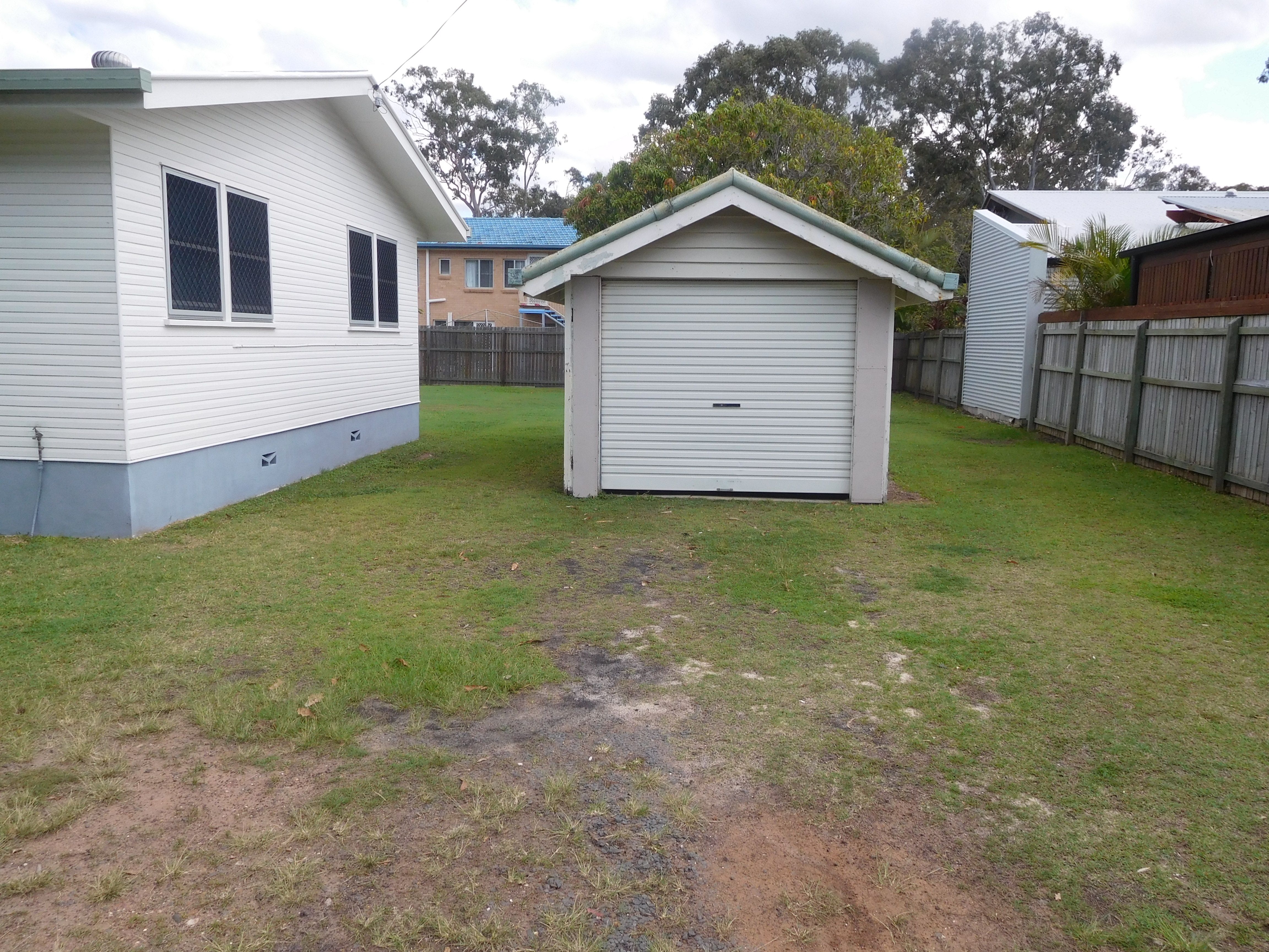 42 Esplanade, Point Vernon, QLD 4655