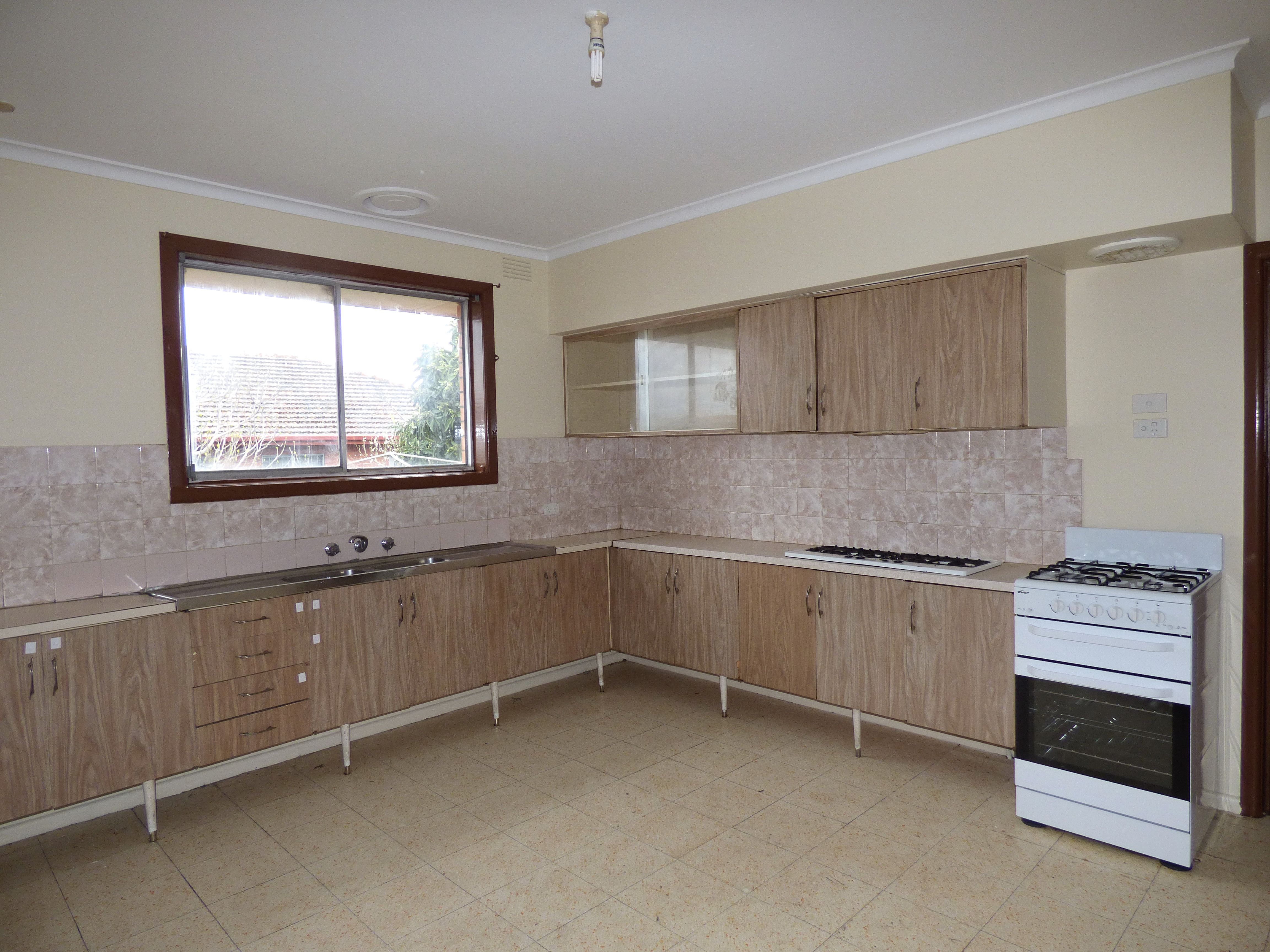 21 Kingsway Drive, Lalor, VIC 3075
