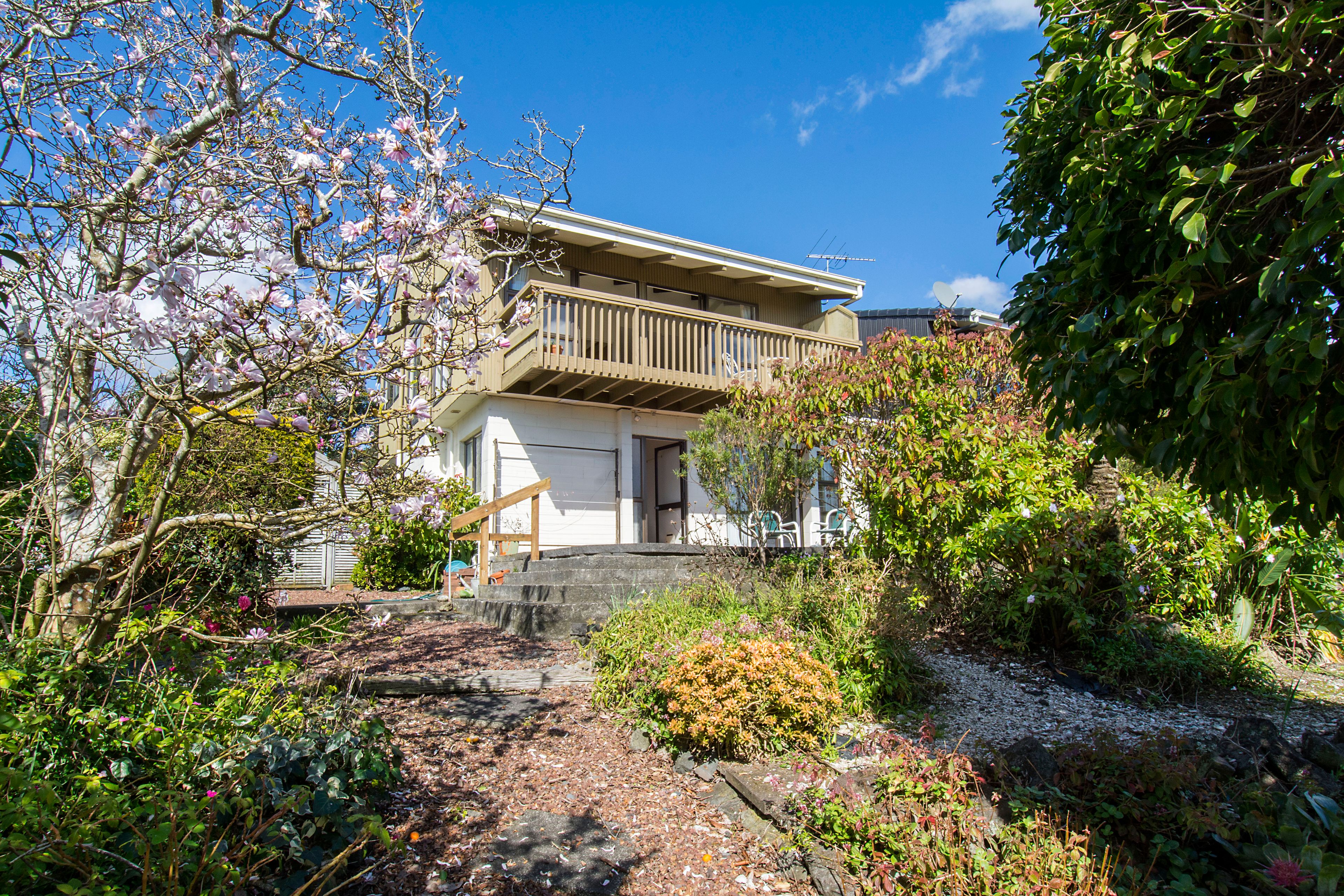4/180 Sandspit Road, Cockle Bay, Manukau City