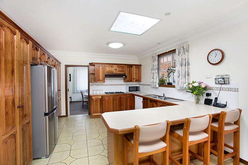 2 Kestrel Close, Shellharbour, NSW 2529
