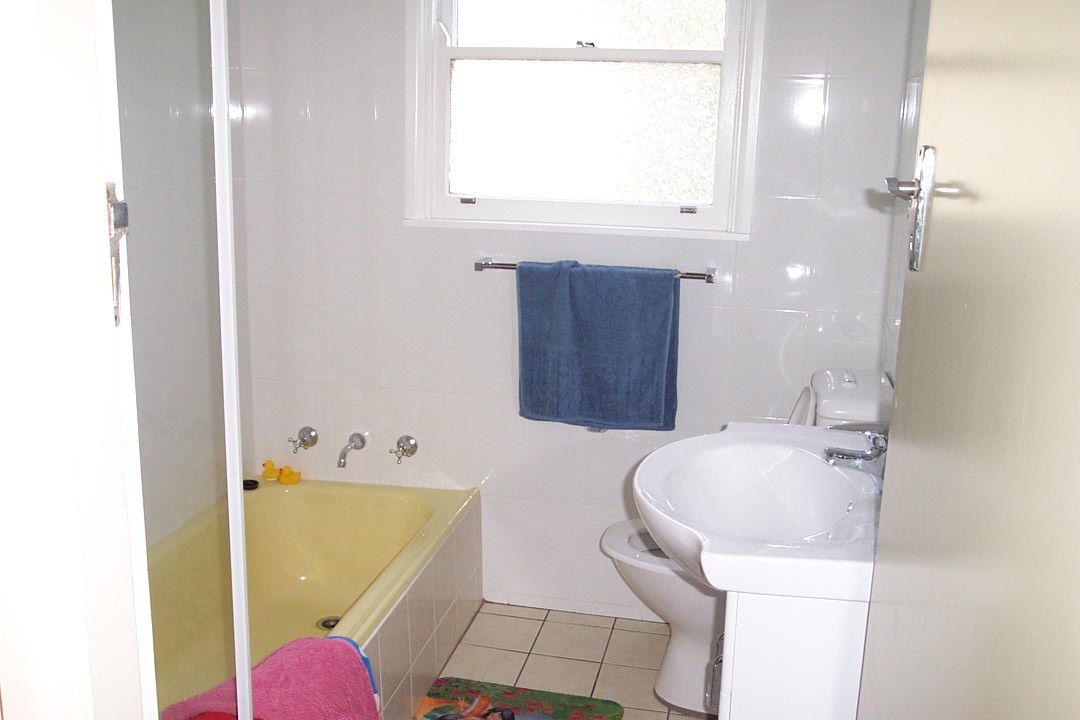 24 Albany Road, Umina Beach, NSW 2257