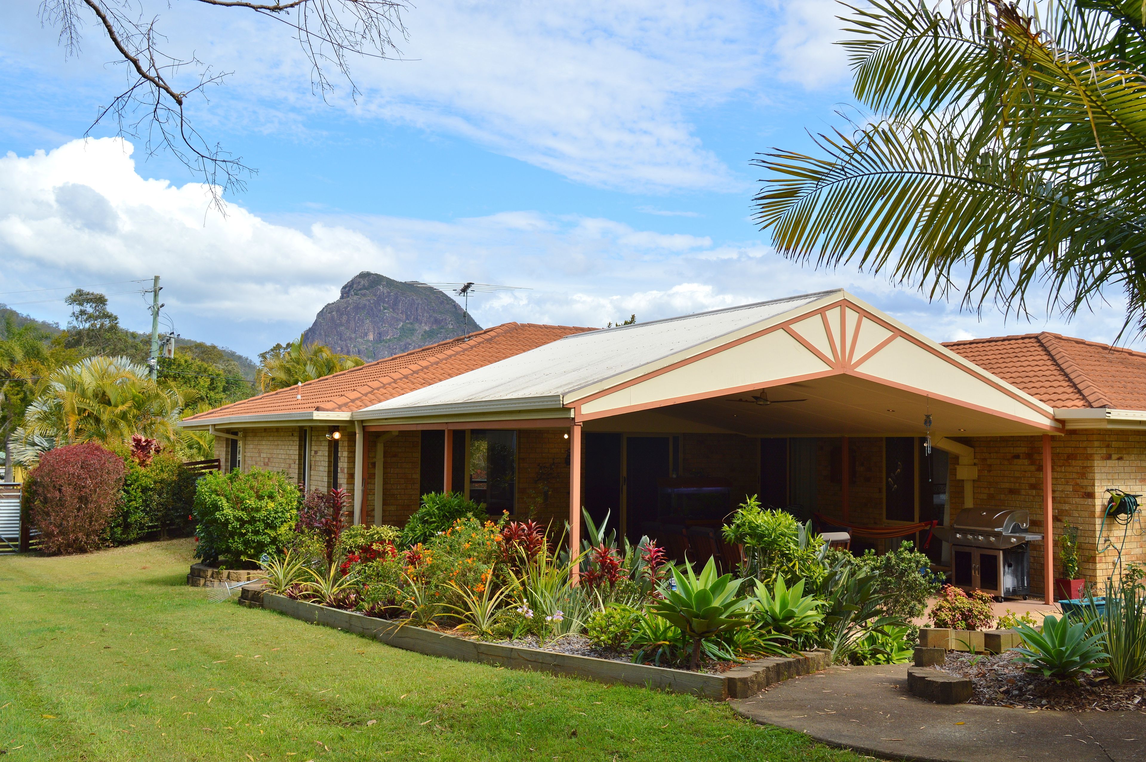 27 Mountainview Place, Glass House Mountains QLD 4518