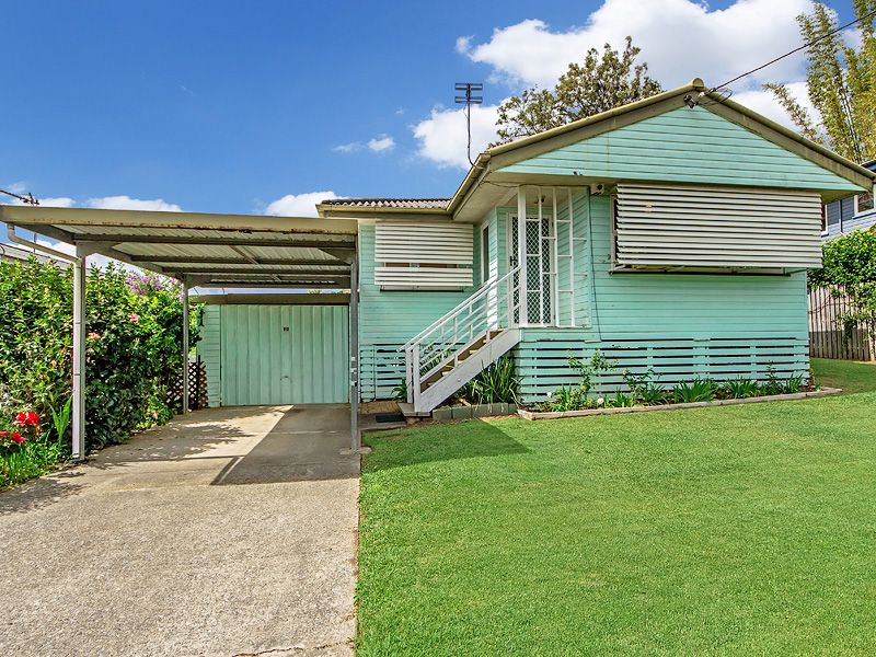 30 Mabel Avenue, Southport, QLD 4215