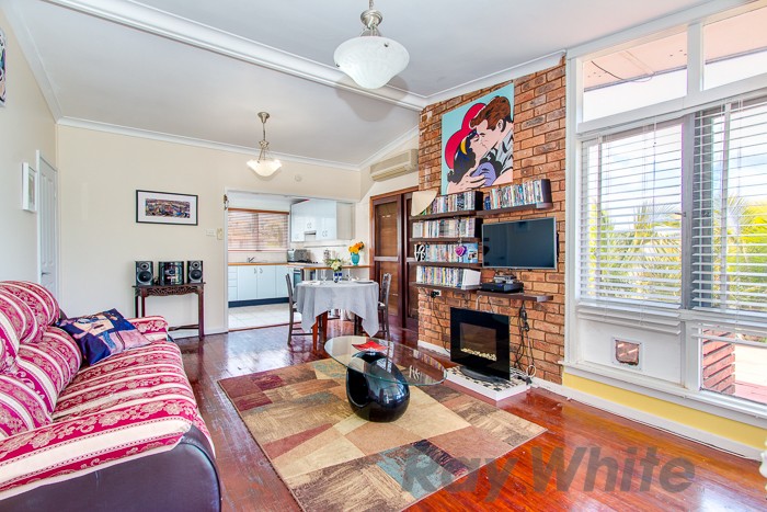 15 Alder Crescent, Gateshead, NSW 2290