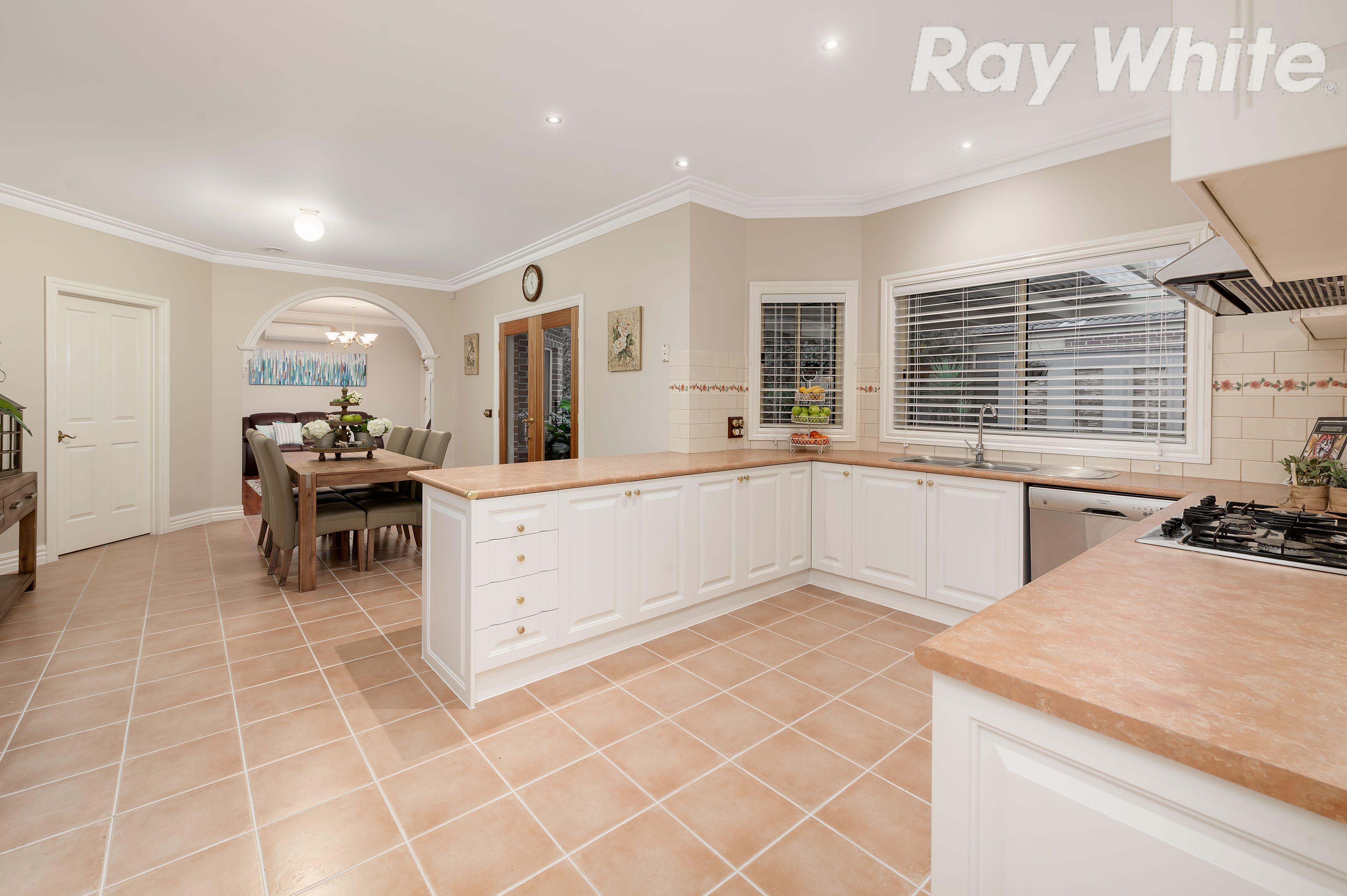 22 Sandpiper Way, South Morang, VIC 3752