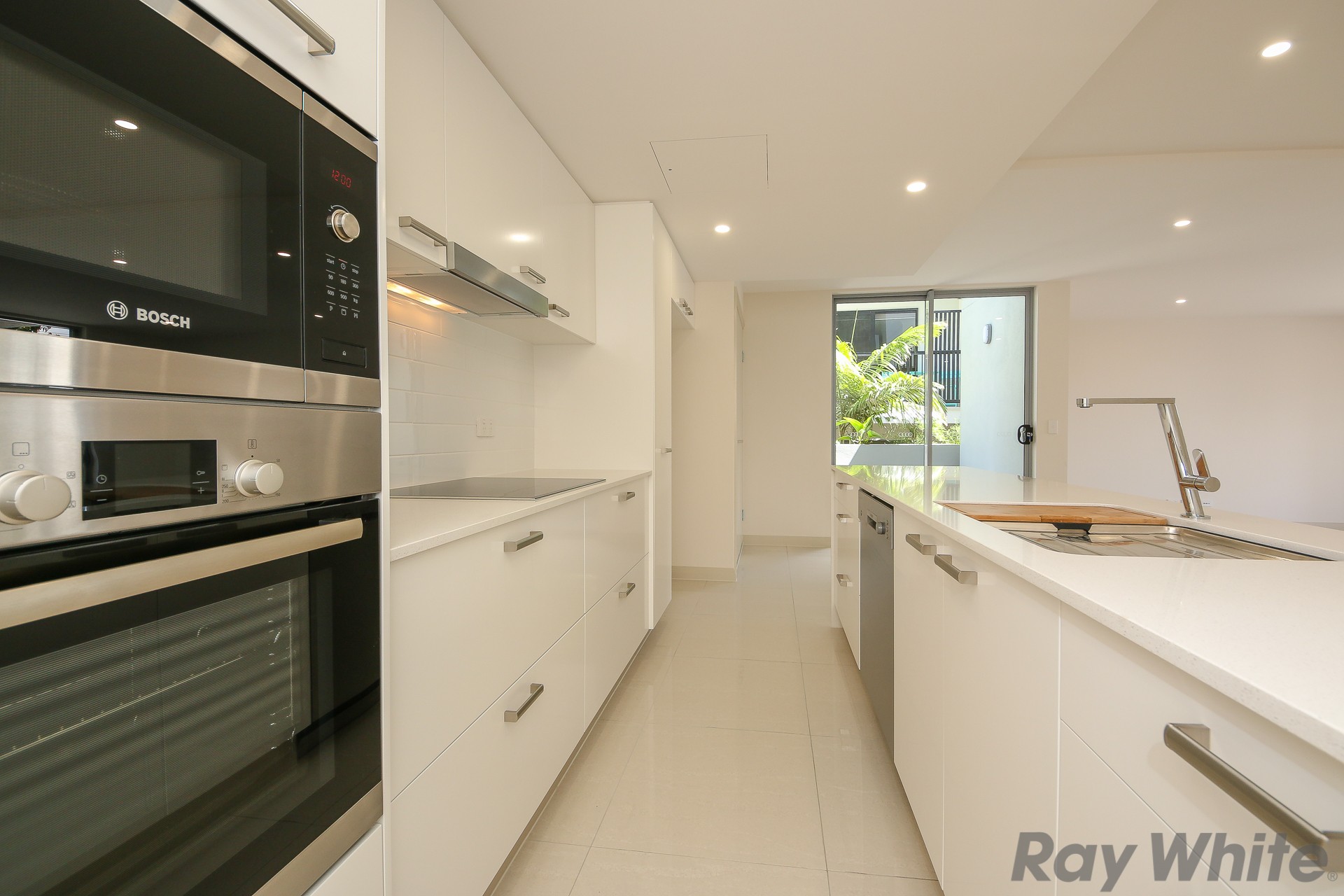1/23 Georgina Street, Woody Point, QLD 4019