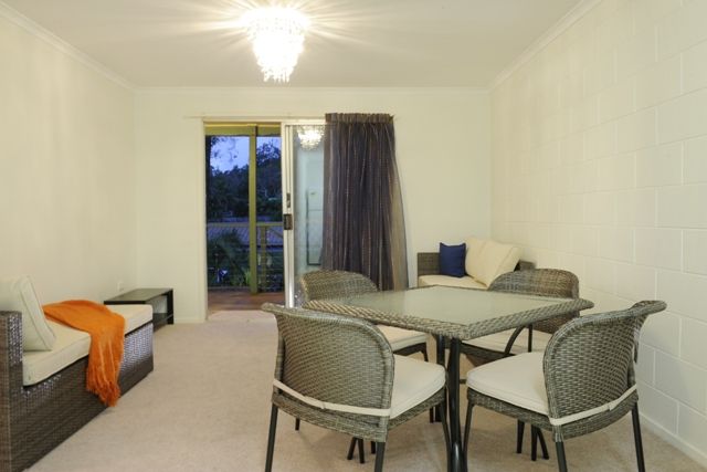 6 St Martins Lane, CANNONVALE QLD 4802