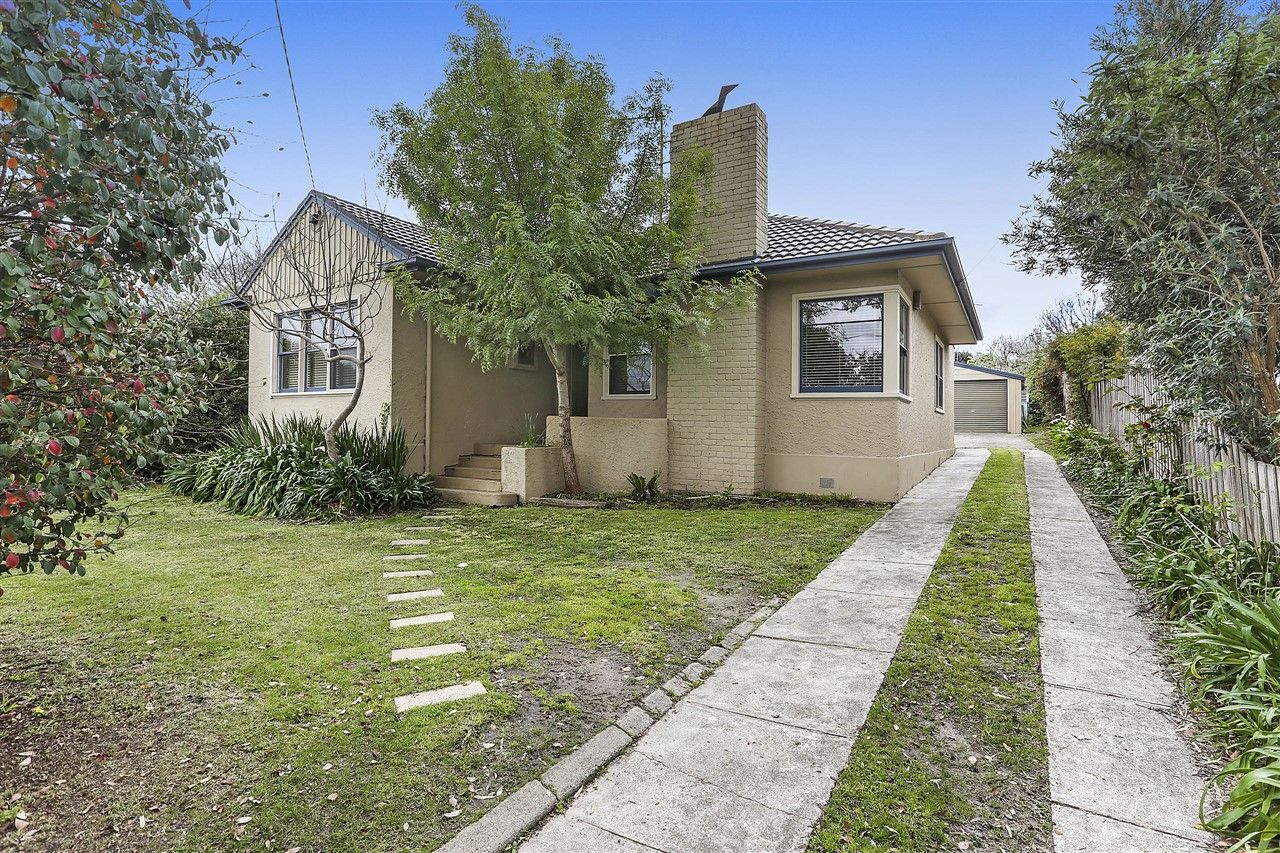 26 Fairmont Road, Newtown, VIC 3220