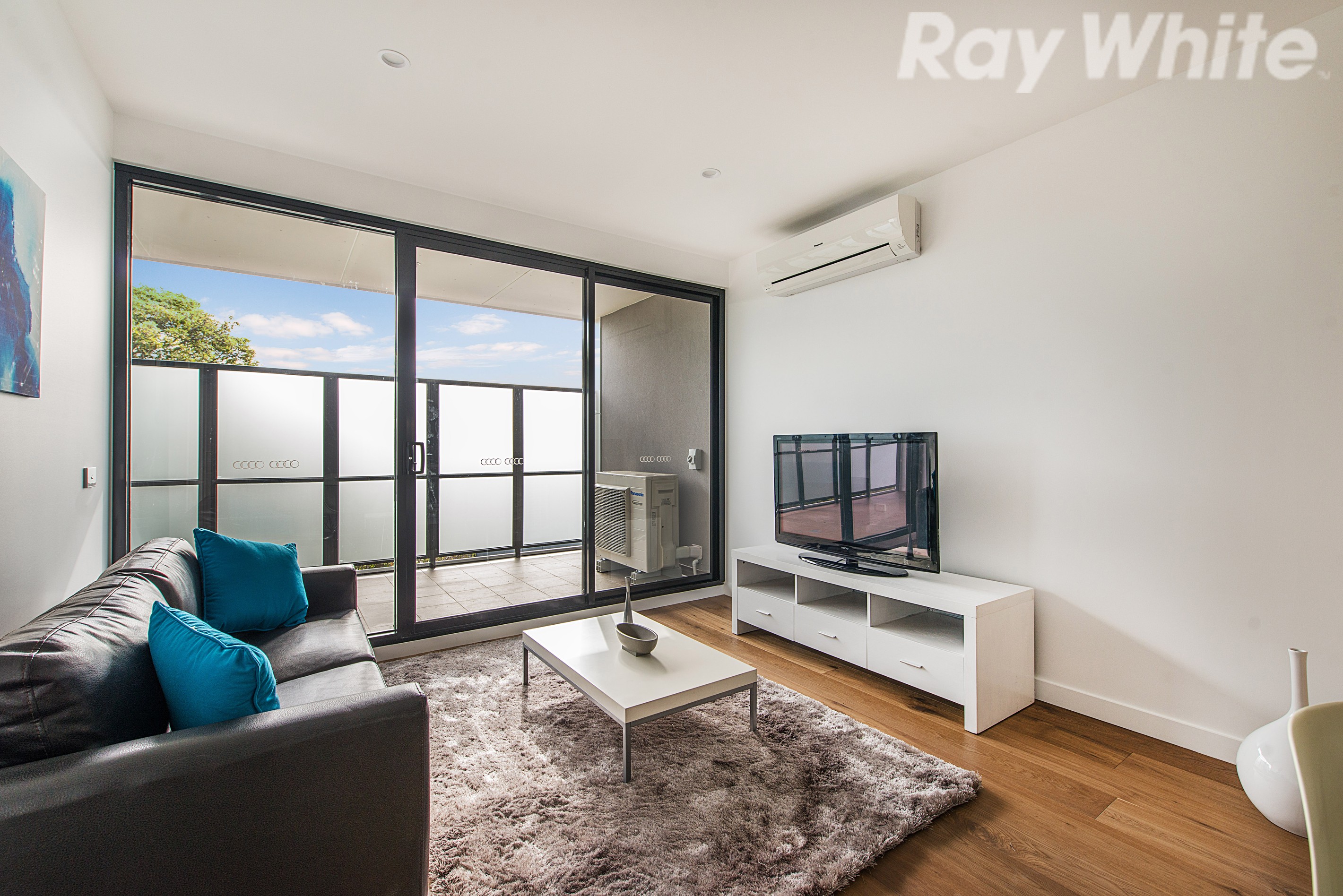 206/4 Station Street, Blackburn, VIC 3130